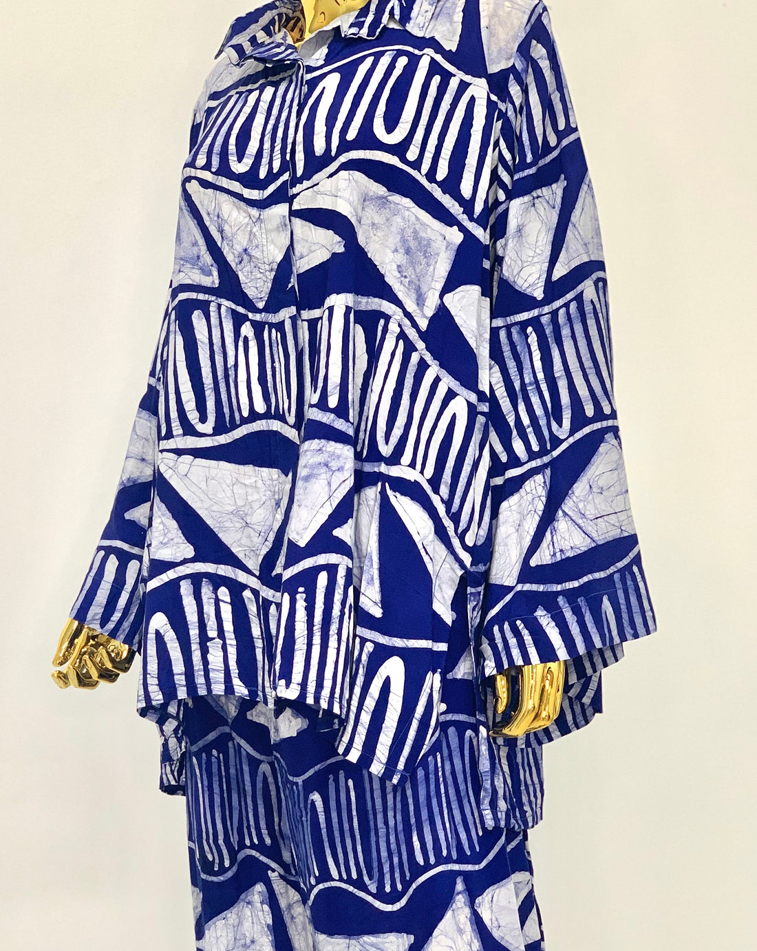 White & Blue Stripped Print 2-Piece Batik Set W/ Open Back