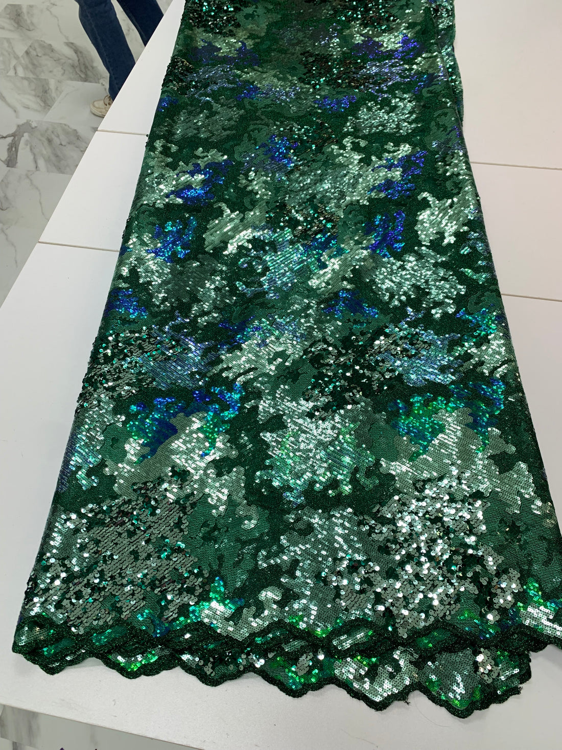 EMERALD GREEN LACE ~ 5 YARDS