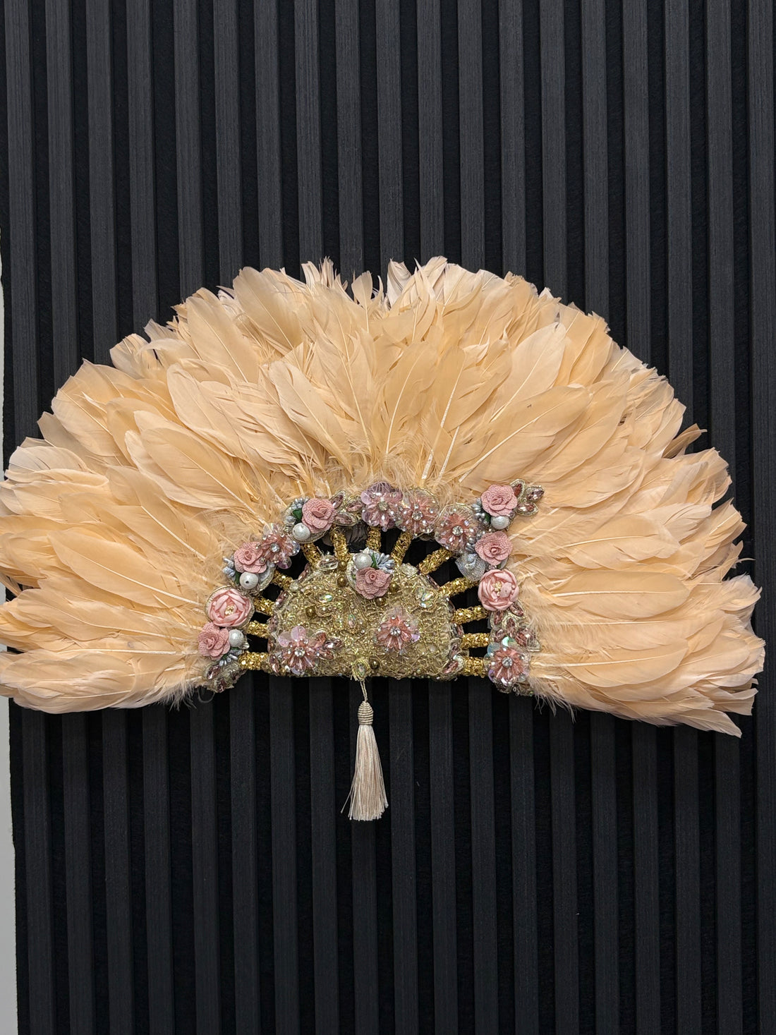 Peach feathered bridal fan